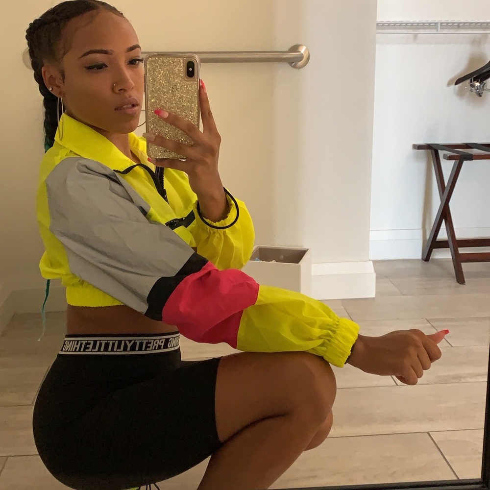 Windbreaker crop